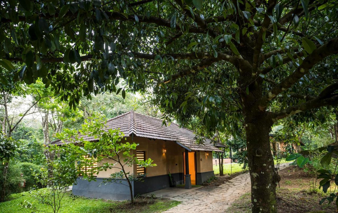 Klov Resort & Spa Ваянад Екстериор снимка